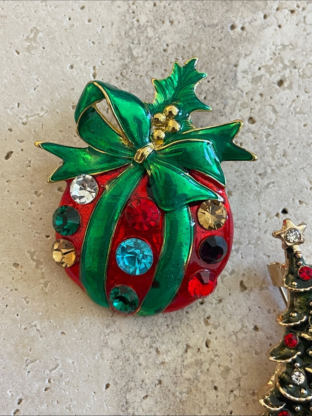 Festive Red & Green Holiday Brooch Set - Picture 2 of 3